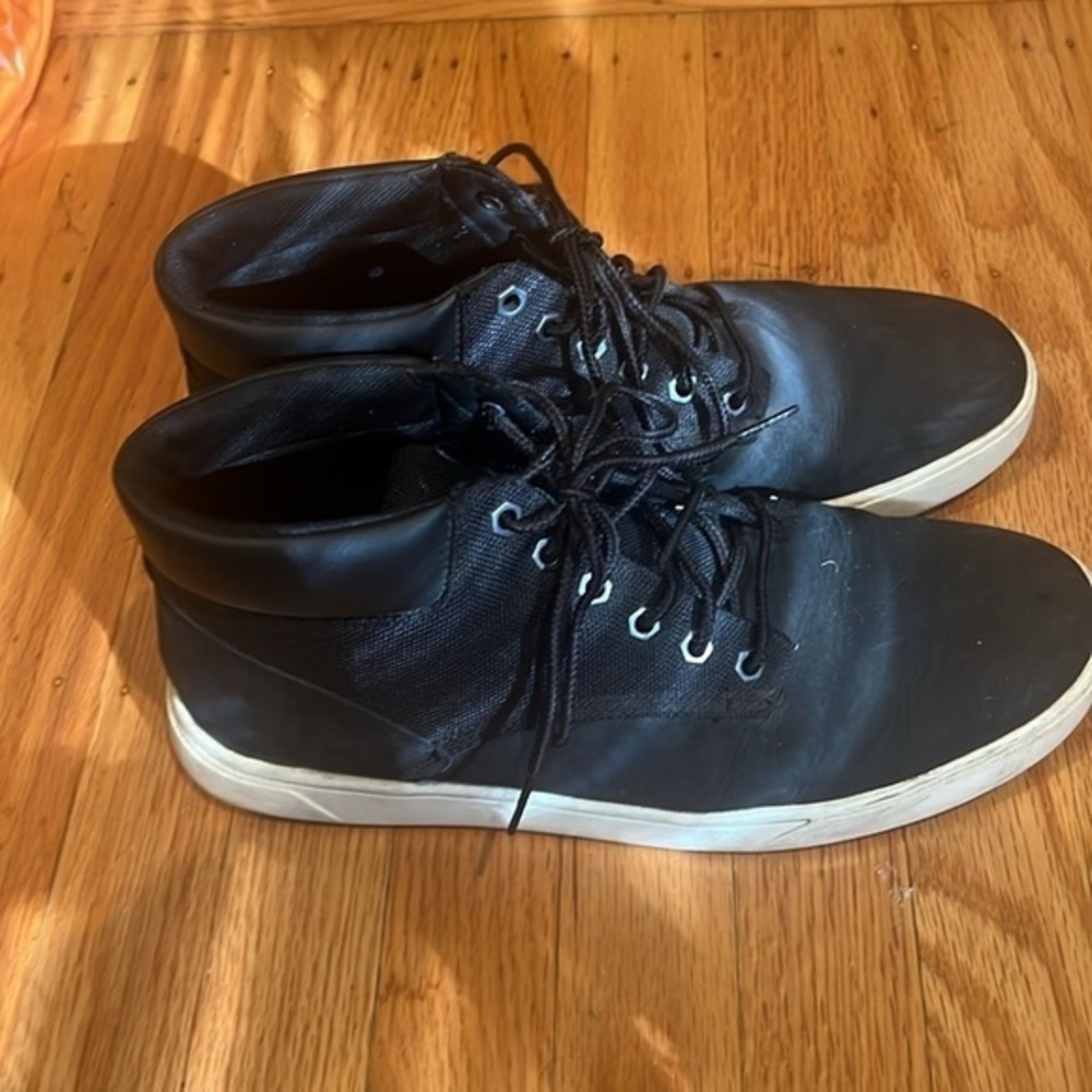 TIMBERLAND | Black High Tops